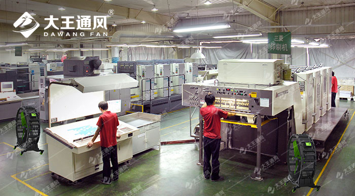 工廠降溫的兩大利器：工業(yè)大風(fēng)扇、空調(diào)